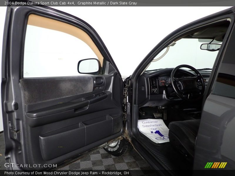 Graphite Metallic / Dark Slate Gray 2004 Dodge Dakota Sport Club Cab 4x4