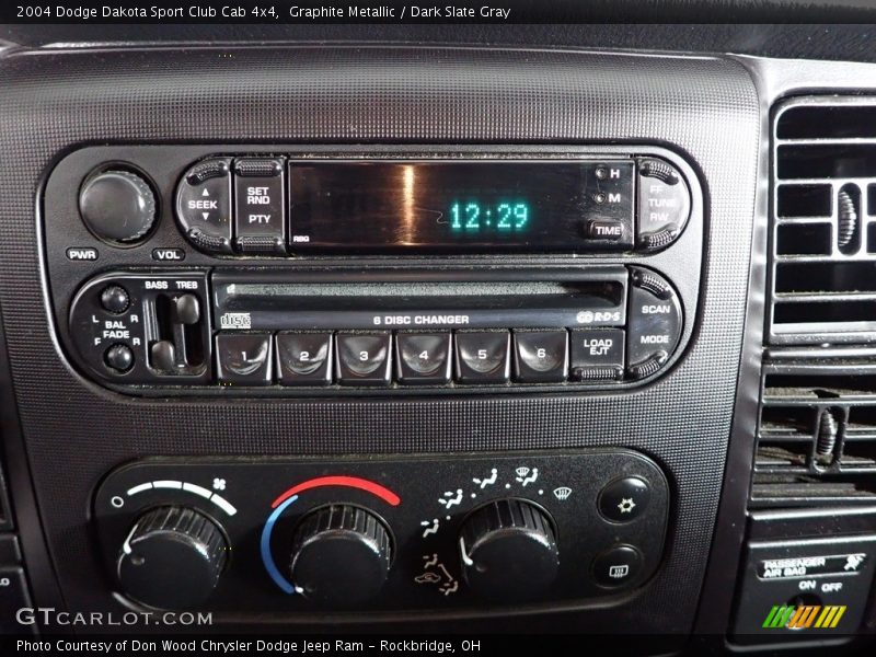 Graphite Metallic / Dark Slate Gray 2004 Dodge Dakota Sport Club Cab 4x4