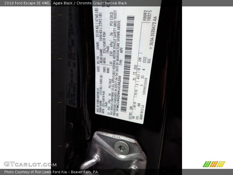 Agate Black / Chromite Gray/Charcoal Black 2019 Ford Escape SE 4WD