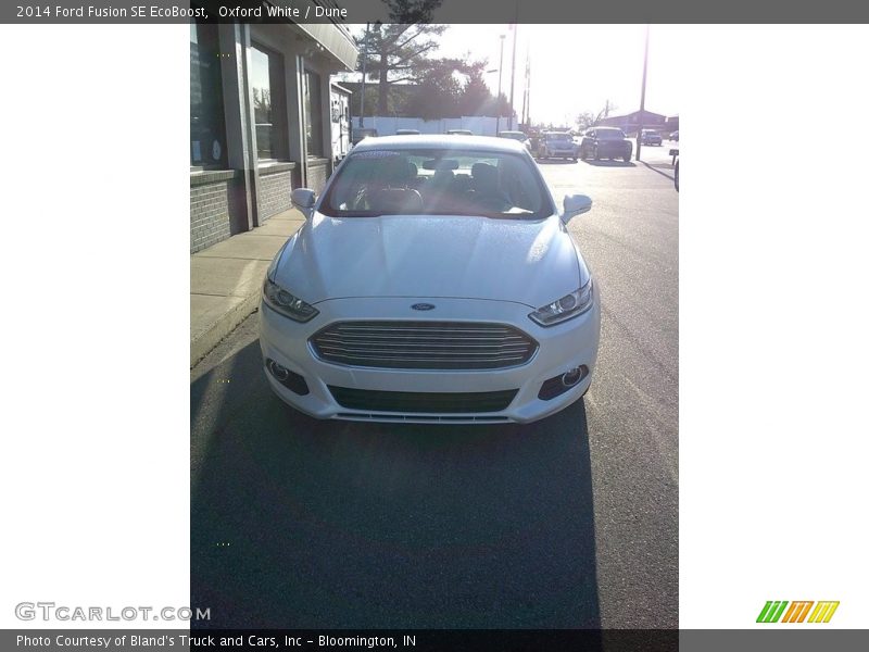 Oxford White / Dune 2014 Ford Fusion SE EcoBoost