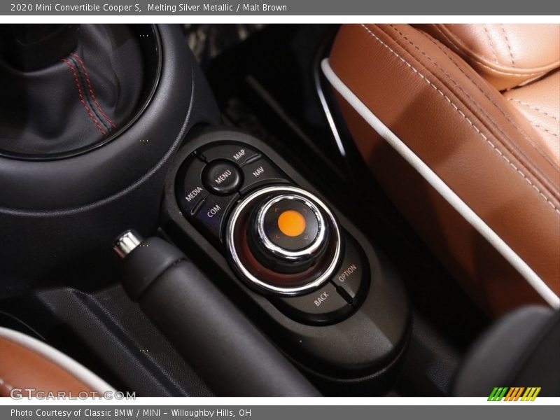 Controls of 2020 Convertible Cooper S