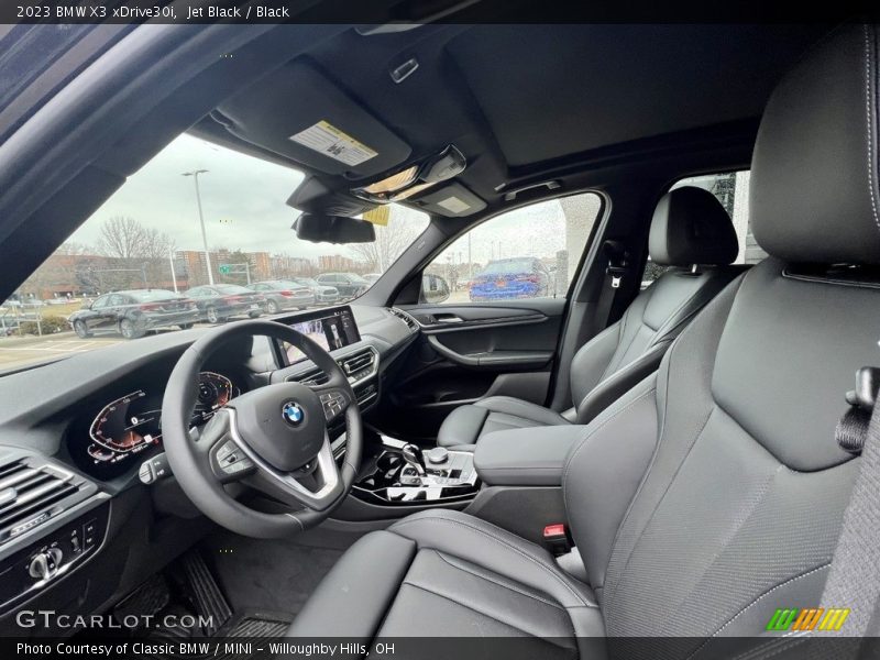 Front Seat of 2023 X3 xDrive30i