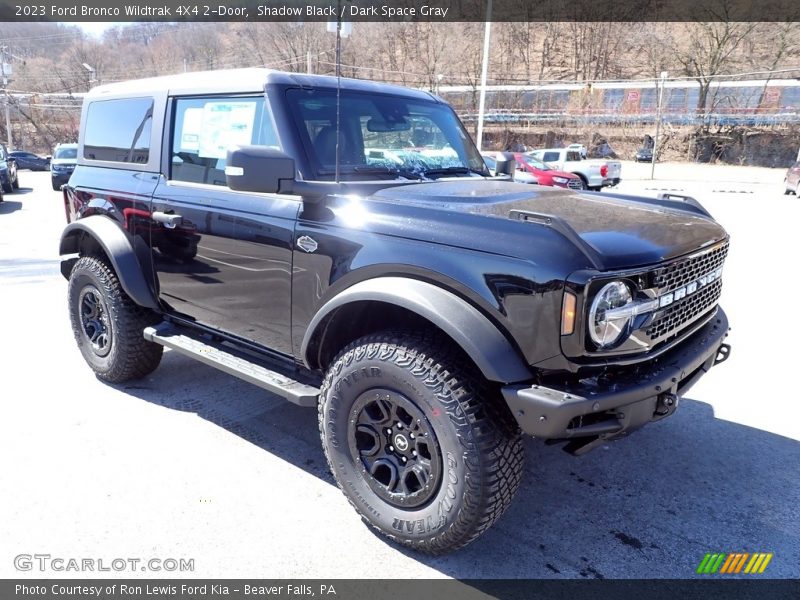 Front 3/4 View of 2023 Bronco Wildtrak 4X4 2-Door