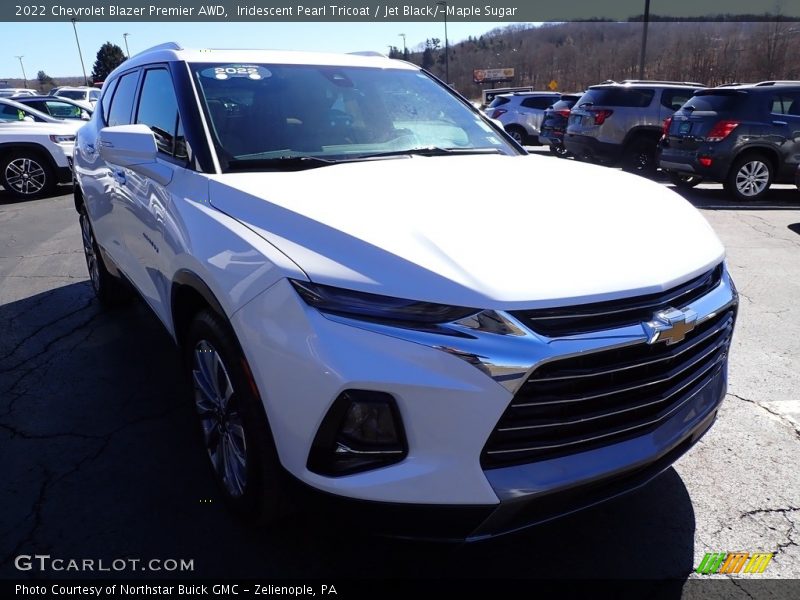 Iridescent Pearl Tricoat / Jet Black/­Maple Sugar 2022 Chevrolet Blazer Premier AWD