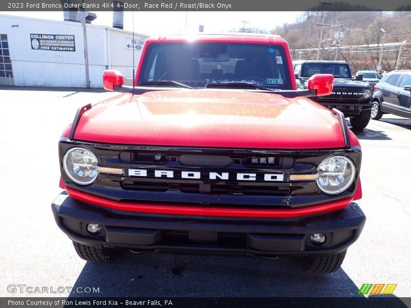 Race Red / Roast/Black Onyx 2023 Ford Bronco Outer Banks 4X4 4-Door
