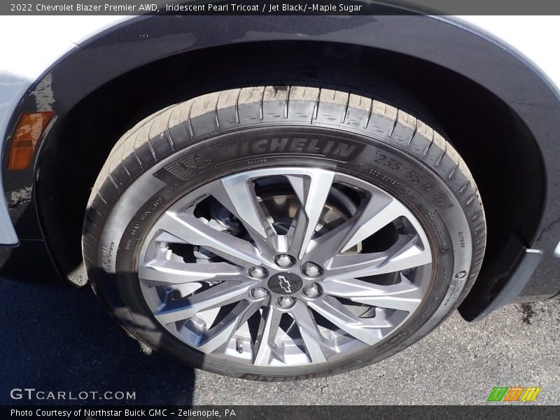 Iridescent Pearl Tricoat / Jet Black/­Maple Sugar 2022 Chevrolet Blazer Premier AWD