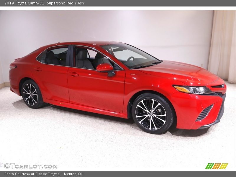 Supersonic Red / Ash 2019 Toyota Camry SE