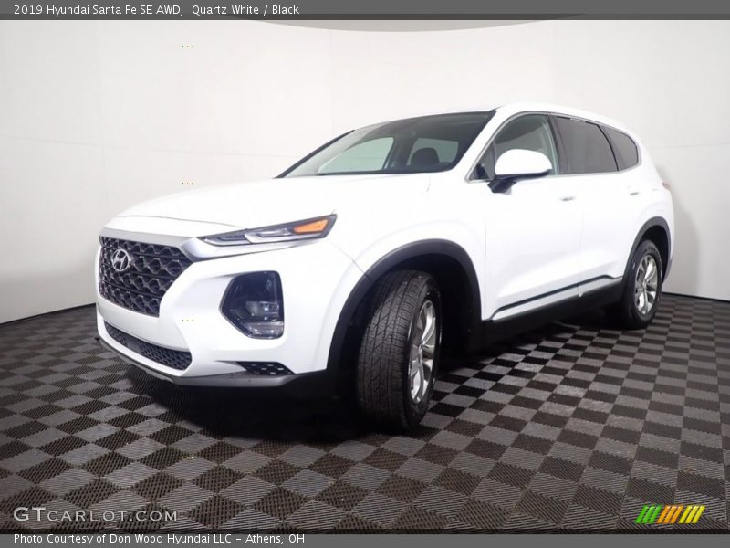 Quartz White / Black 2019 Hyundai Santa Fe SE AWD