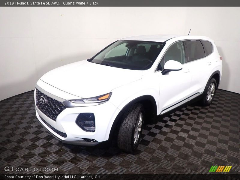 Quartz White / Black 2019 Hyundai Santa Fe SE AWD