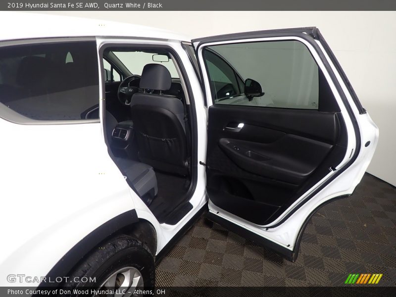 Quartz White / Black 2019 Hyundai Santa Fe SE AWD