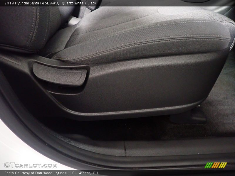 Quartz White / Black 2019 Hyundai Santa Fe SE AWD