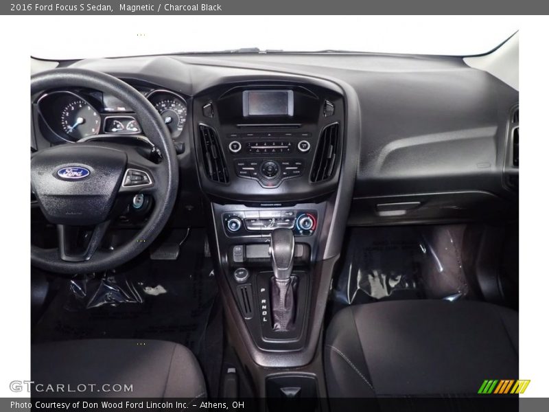 Magnetic / Charcoal Black 2016 Ford Focus S Sedan