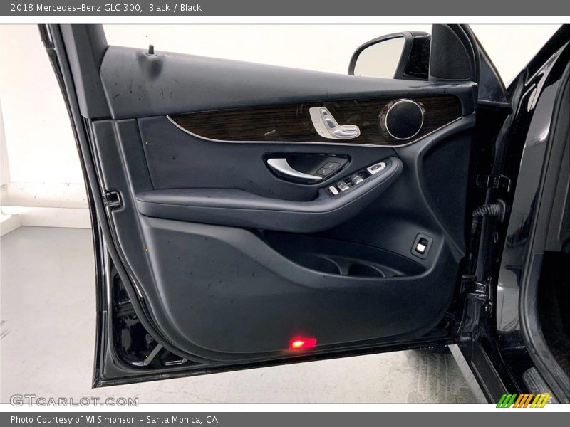 Black / Black 2018 Mercedes-Benz GLC 300