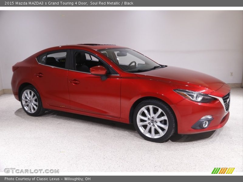 Front 3/4 View of 2015 MAZDA3 s Grand Touring 4 Door