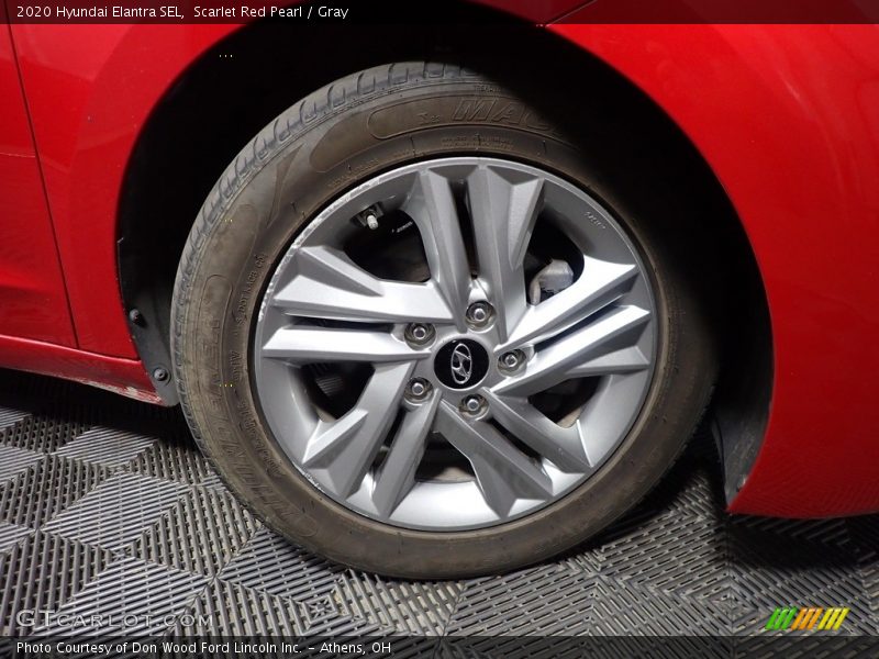 Scarlet Red Pearl / Gray 2020 Hyundai Elantra SEL