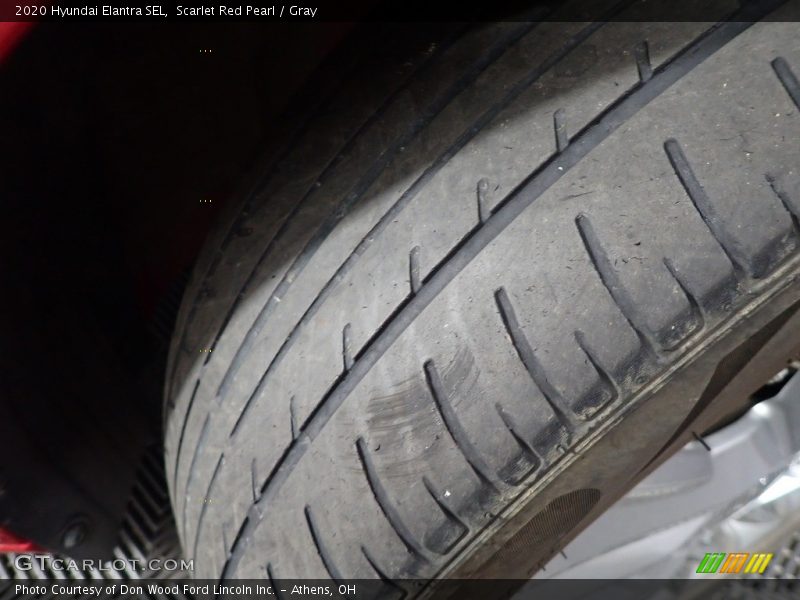 Scarlet Red Pearl / Gray 2020 Hyundai Elantra SEL