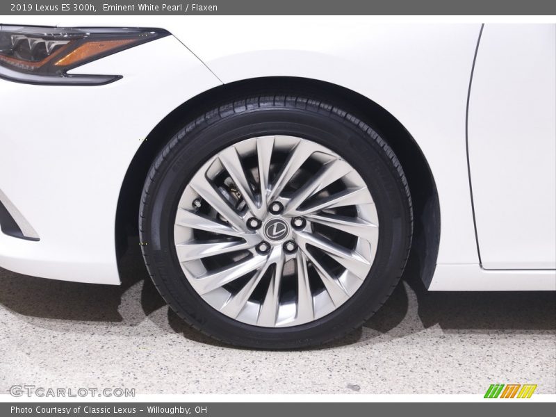  2019 ES 300h Wheel