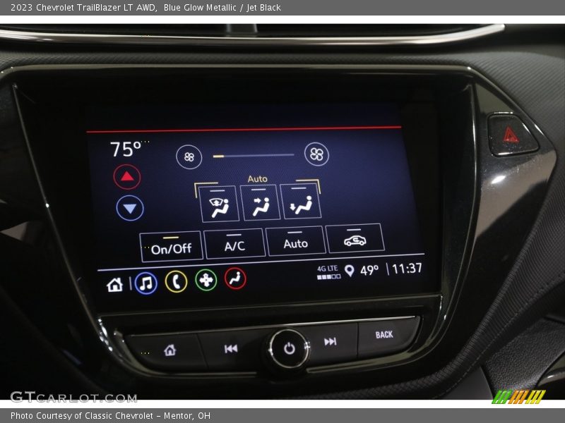 Controls of 2023 TrailBlazer LT AWD
