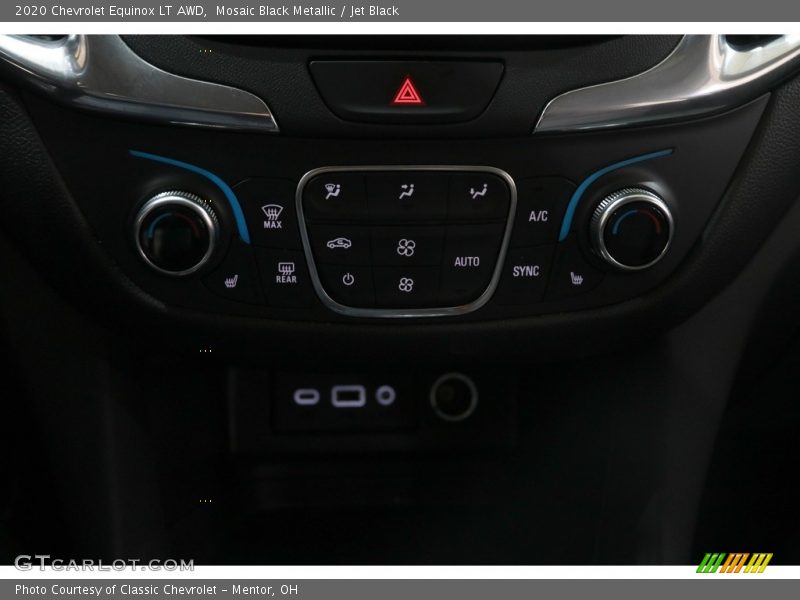Mosaic Black Metallic / Jet Black 2020 Chevrolet Equinox LT AWD