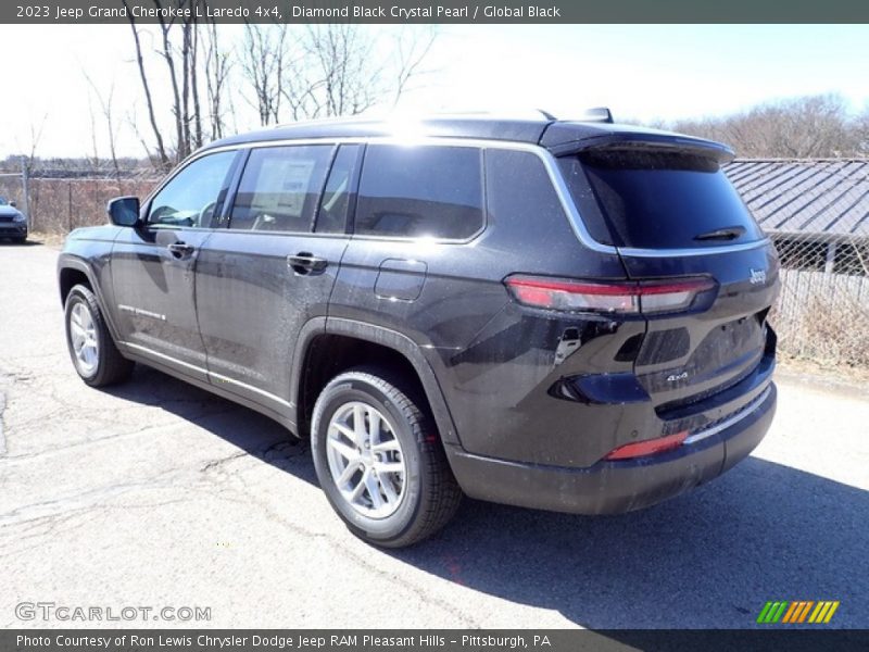 Diamond Black Crystal Pearl / Global Black 2023 Jeep Grand Cherokee L Laredo 4x4