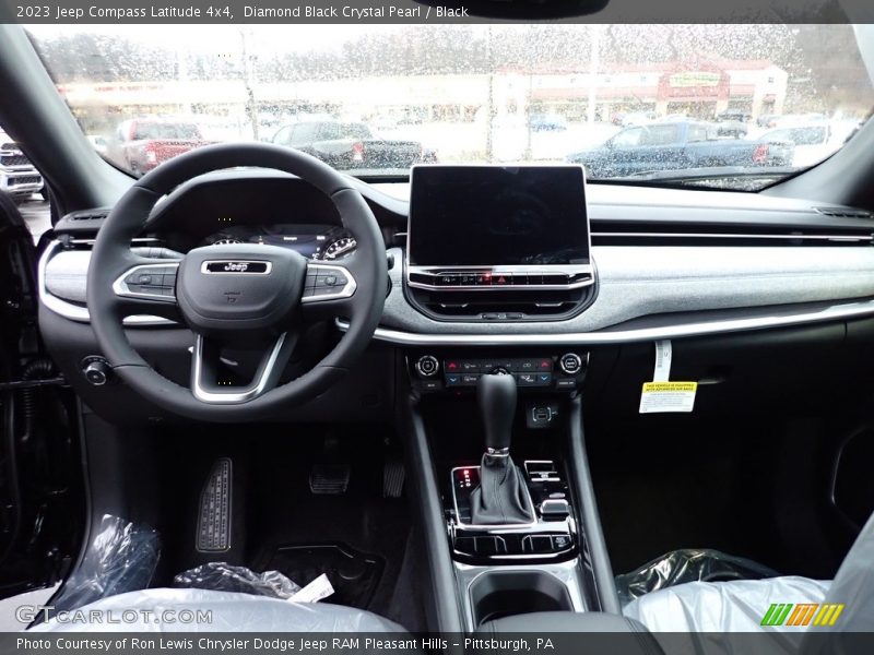 Diamond Black Crystal Pearl / Black 2023 Jeep Compass Latitude 4x4
