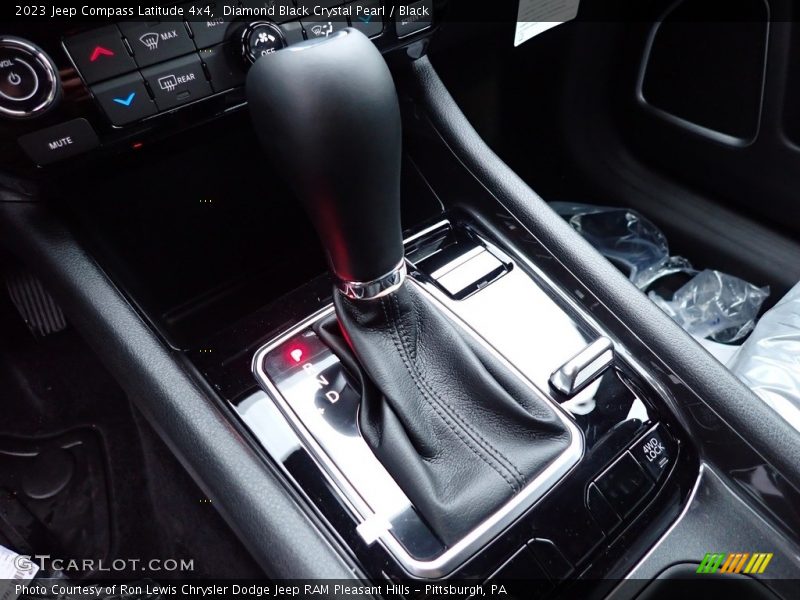 Diamond Black Crystal Pearl / Black 2023 Jeep Compass Latitude 4x4
