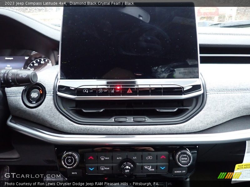 Diamond Black Crystal Pearl / Black 2023 Jeep Compass Latitude 4x4