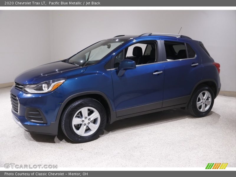 Pacific Blue Metallic / Jet Black 2020 Chevrolet Trax LT