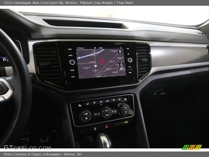 Controls of 2020 Atlas Cross Sport SEL 4Motion