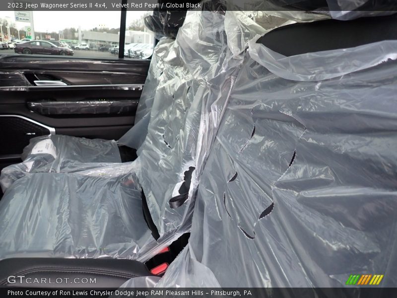 Velvet Red Pearl / Global Black 2023 Jeep Wagoneer Series II 4x4