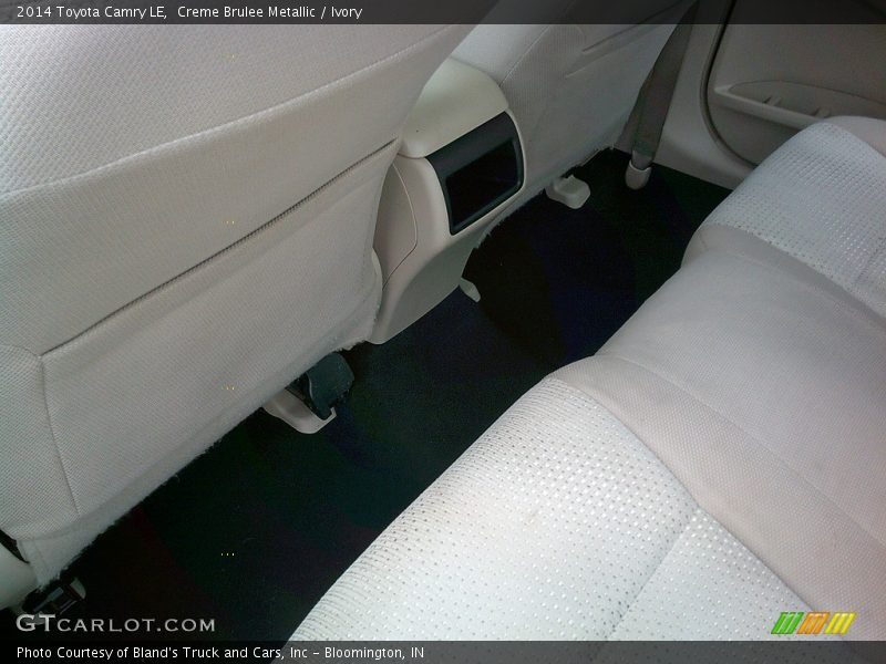 Creme Brulee Metallic / Ivory 2014 Toyota Camry LE