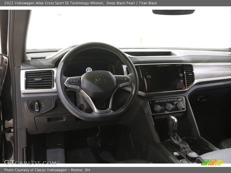 Deep Black Pearl / Titan Black 2022 Volkswagen Atlas Cross Sport SE Technology 4Motion