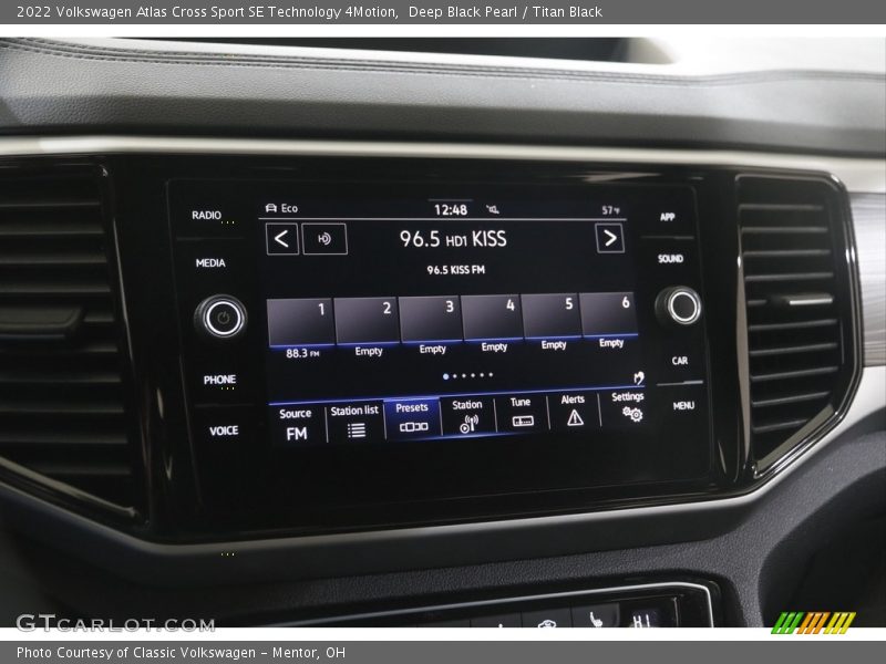 Deep Black Pearl / Titan Black 2022 Volkswagen Atlas Cross Sport SE Technology 4Motion