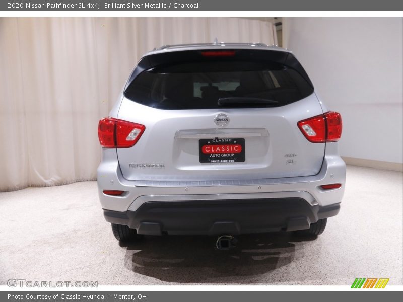 Brilliant Silver Metallic / Charcoal 2020 Nissan Pathfinder SL 4x4