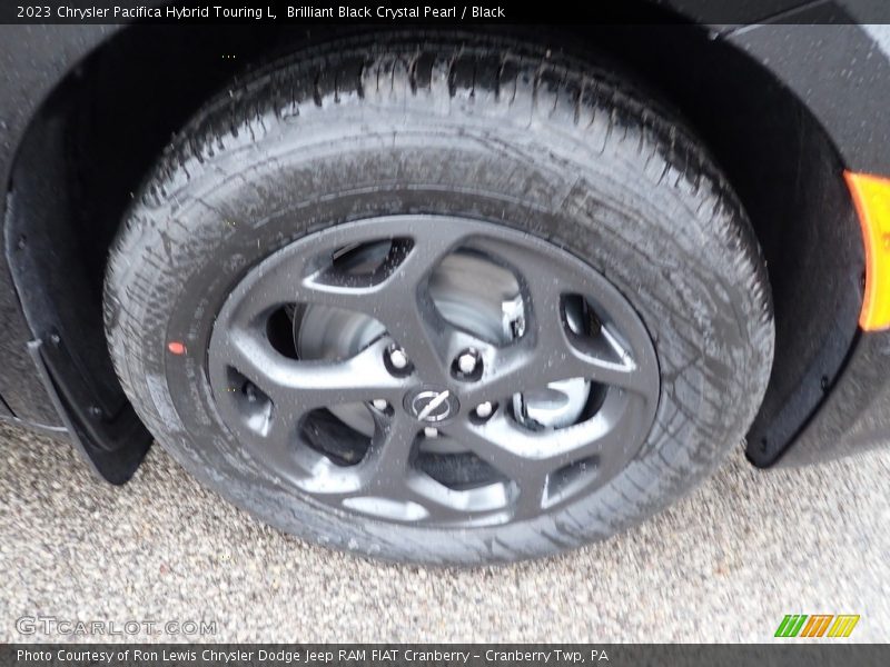 Brilliant Black Crystal Pearl / Black 2023 Chrysler Pacifica Hybrid Touring L