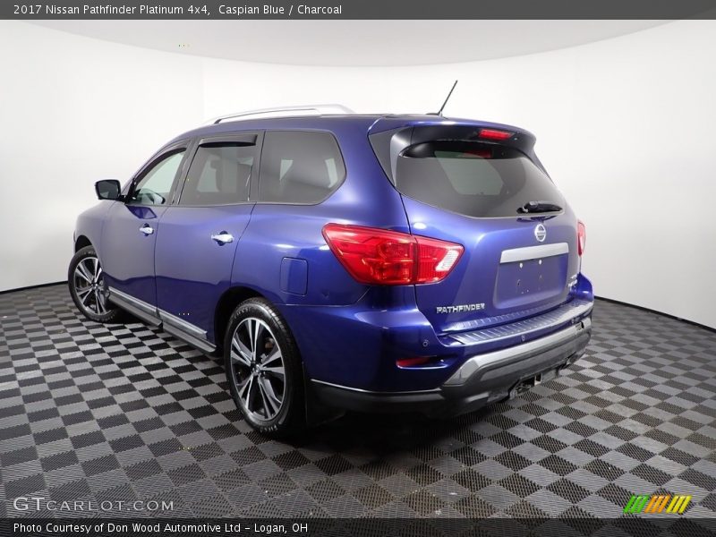 Caspian Blue / Charcoal 2017 Nissan Pathfinder Platinum 4x4