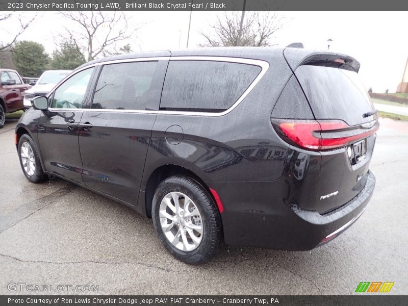 Brilliant Black Crystal Pearl / Black 2023 Chrysler Pacifica Touring L AWD
