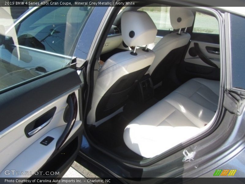 Mineral Grey Metallic / Ivory White 2019 BMW 4 Series 430i Gran Coupe