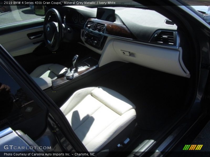 Mineral Grey Metallic / Ivory White 2019 BMW 4 Series 430i Gran Coupe