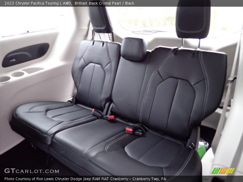 Brilliant Black Crystal Pearl / Black 2023 Chrysler Pacifica Touring L AWD