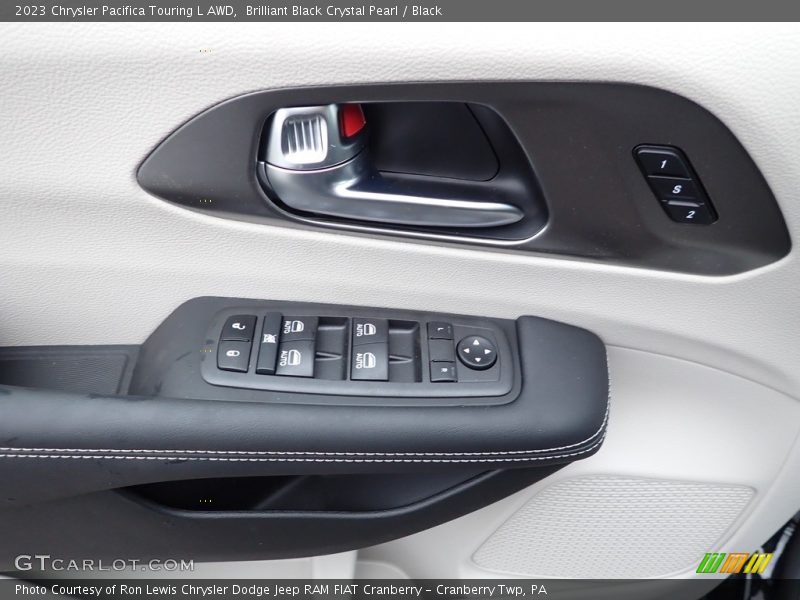 Brilliant Black Crystal Pearl / Black 2023 Chrysler Pacifica Touring L AWD