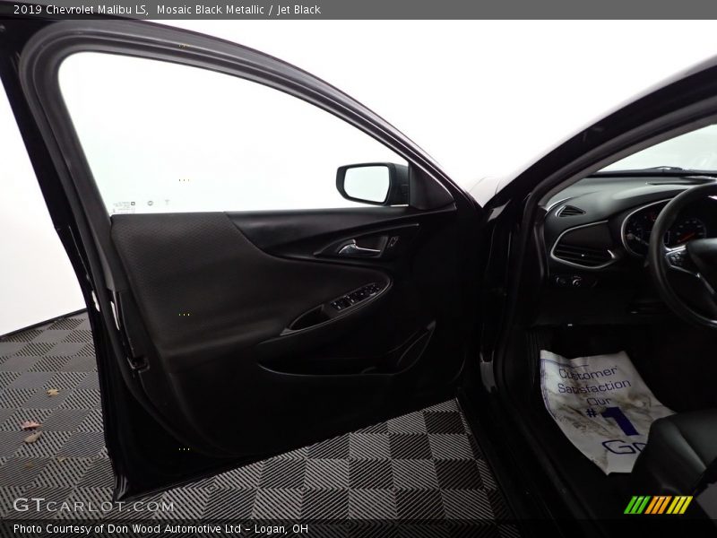 Mosaic Black Metallic / Jet Black 2019 Chevrolet Malibu LS