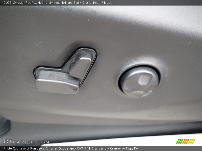 Brilliant Black Crystal Pearl / Black 2023 Chrysler Pacifica Hybrid Limited