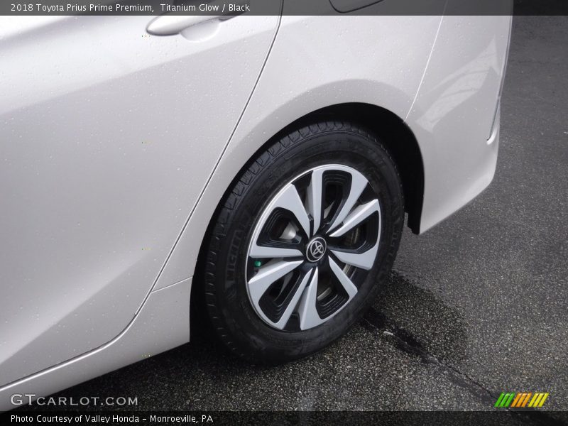 Titanium Glow / Black 2018 Toyota Prius Prime Premium