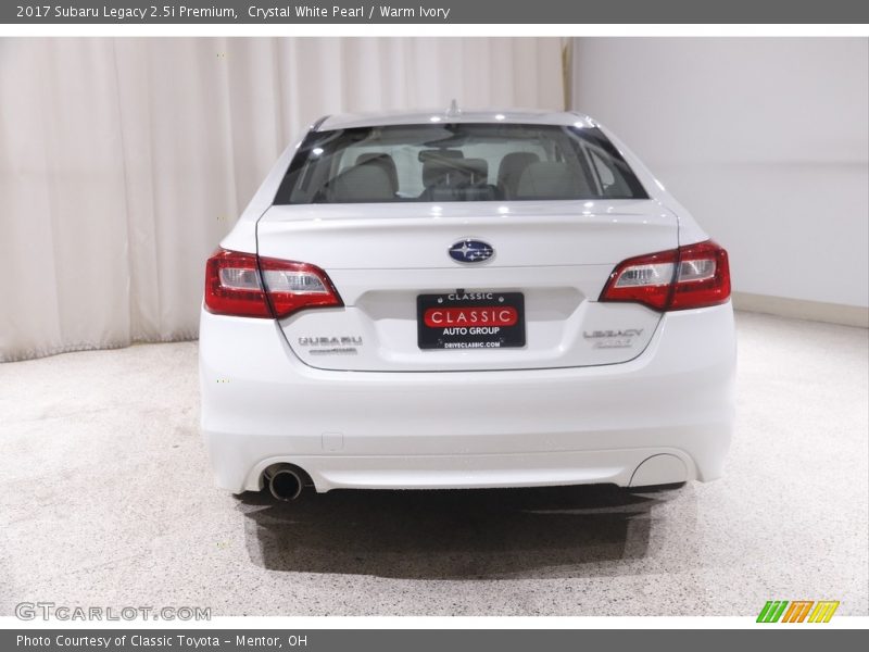 Crystal White Pearl / Warm Ivory 2017 Subaru Legacy 2.5i Premium