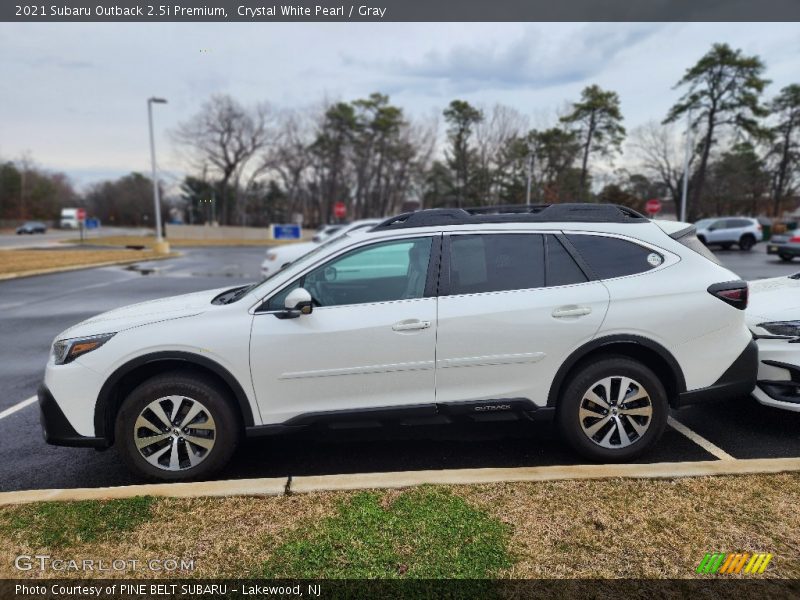 Crystal White Pearl / Gray 2021 Subaru Outback 2.5i Premium