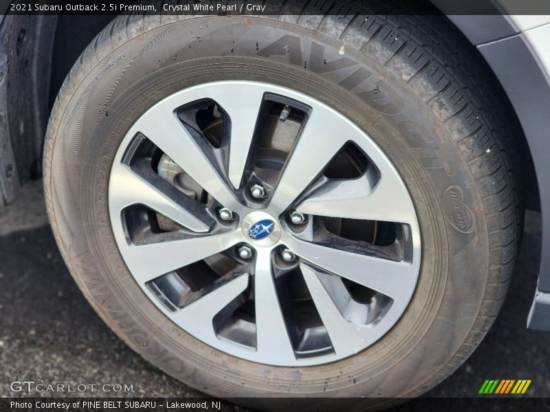 Crystal White Pearl / Gray 2021 Subaru Outback 2.5i Premium