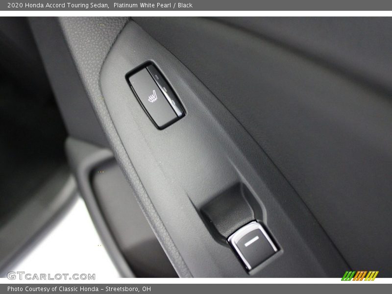 Platinum White Pearl / Black 2020 Honda Accord Touring Sedan