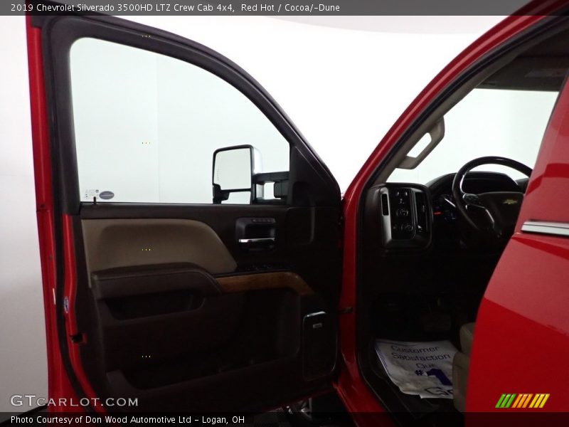 Red Hot / Cocoa/­Dune 2019 Chevrolet Silverado 3500HD LTZ Crew Cab 4x4
