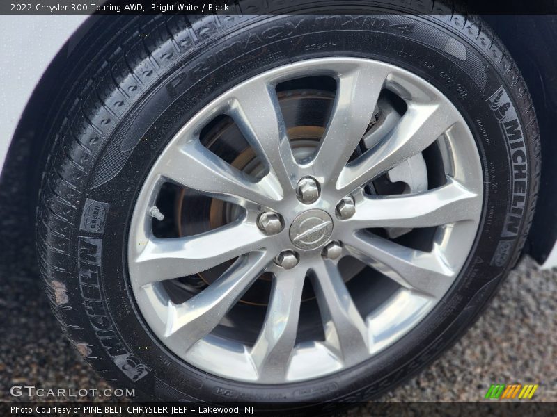  2022 300 Touring AWD Wheel